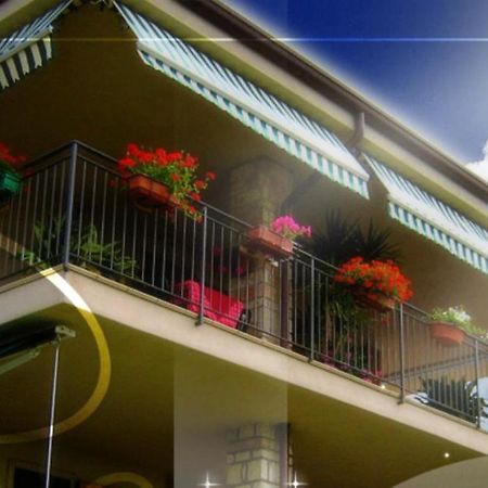 Ladi'S B&B 巴多利诺 外观 照片